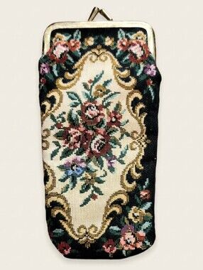 Vtg Made In Hong Kong Floral Tapestry Coin Purse